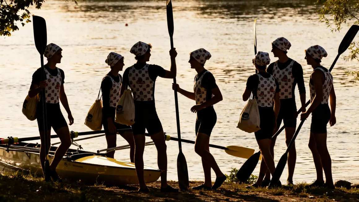 équipe sport aquatique tenues assorties personnalisées club Rhône-Alpes