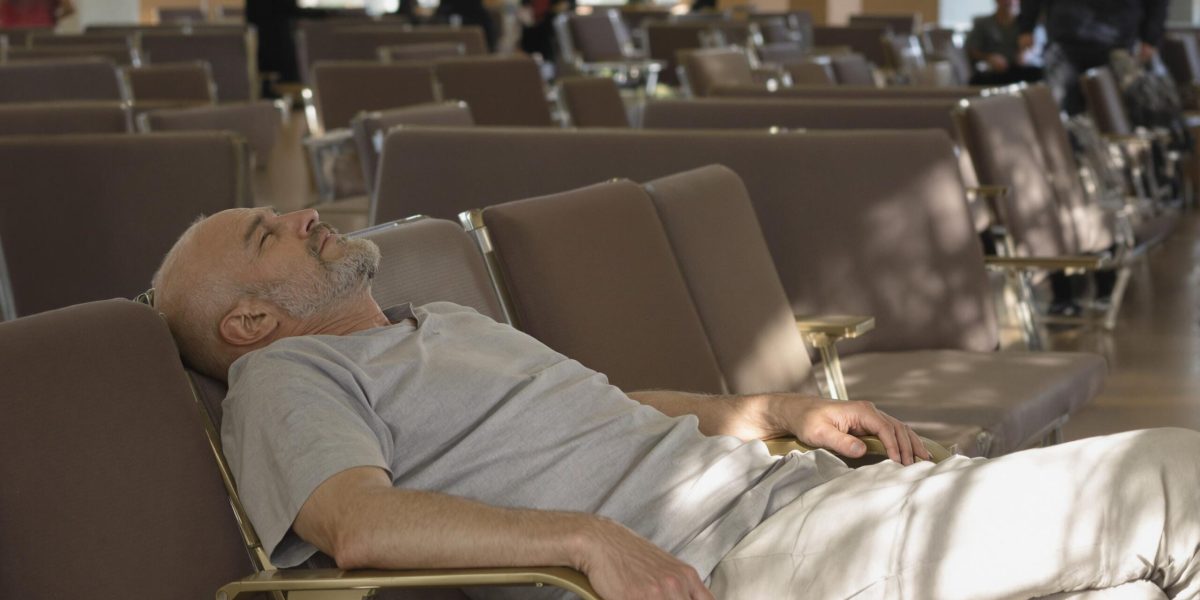 rendez-vous médical : salle d'attente d'un cabinet médical vide en début d'après-midi